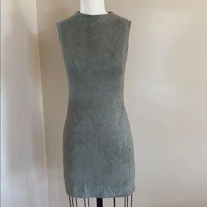 Chloe & Katie dress